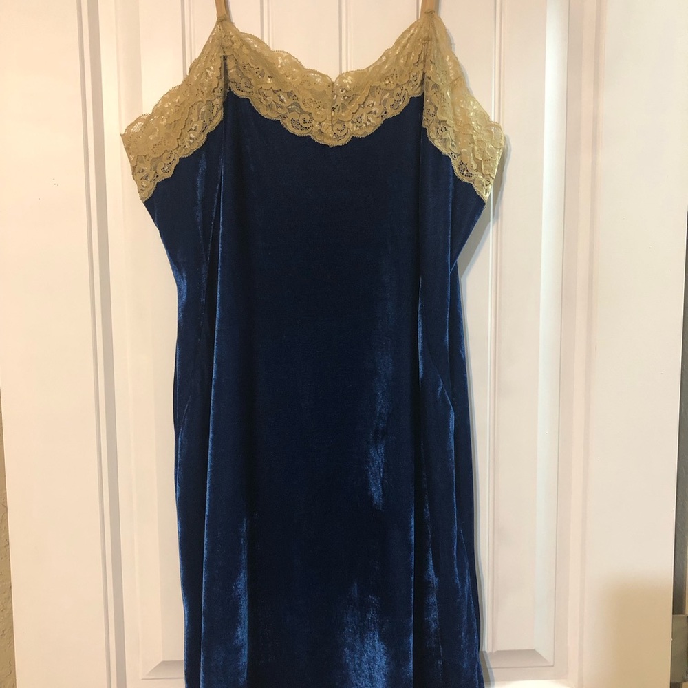 Beautiful blue, velvet slip dress